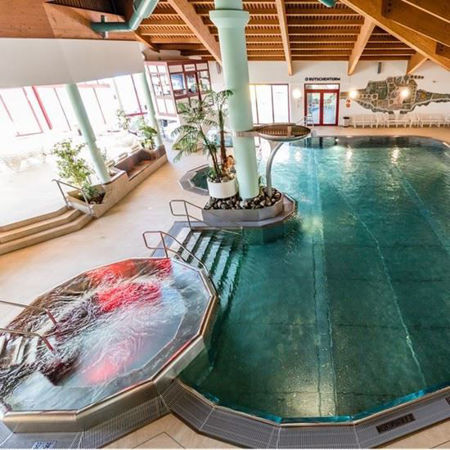 Bild für Kategorie Hallenbad